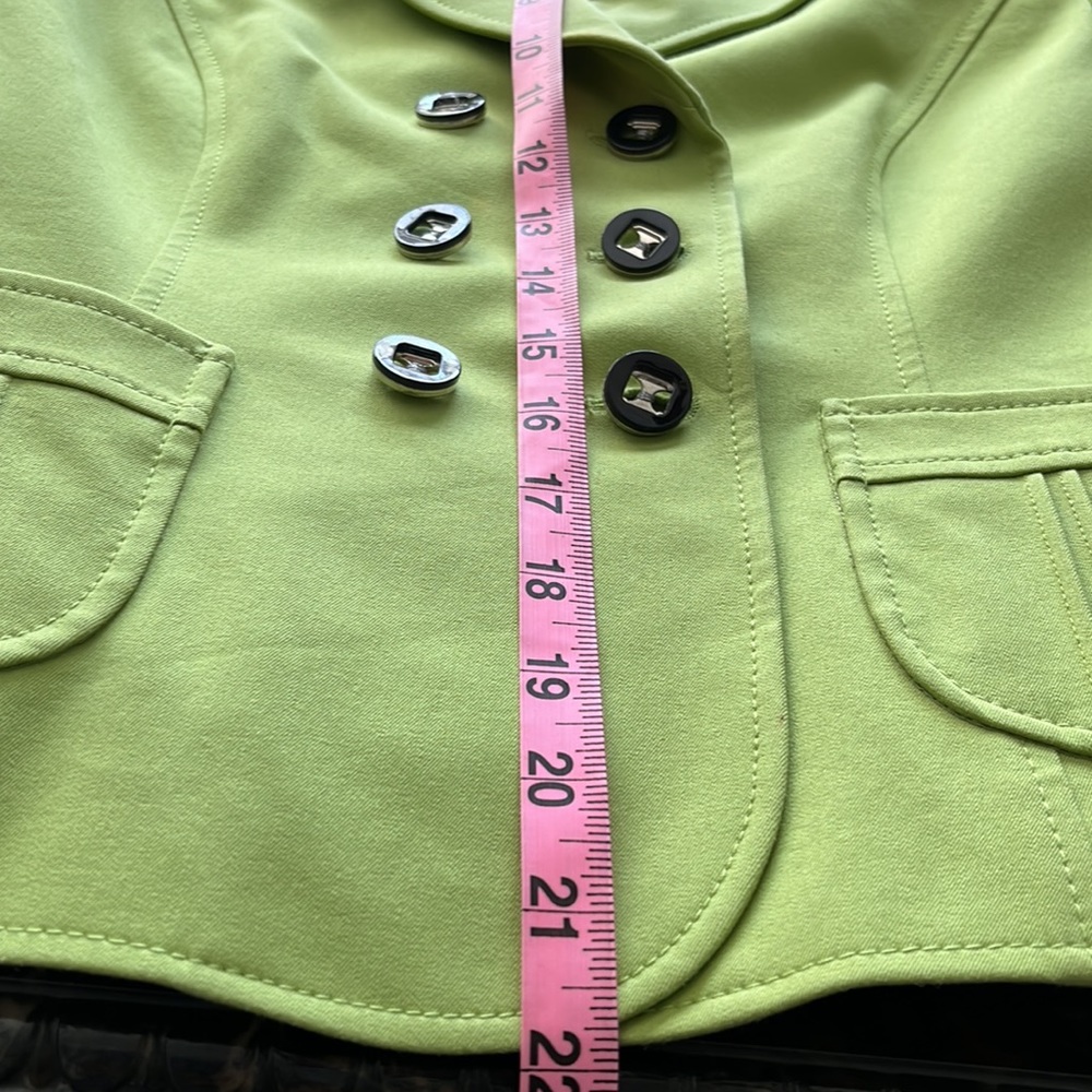 TaHARI ARTHURT S. LEVVINE petite 4P - Picture 8 of 12